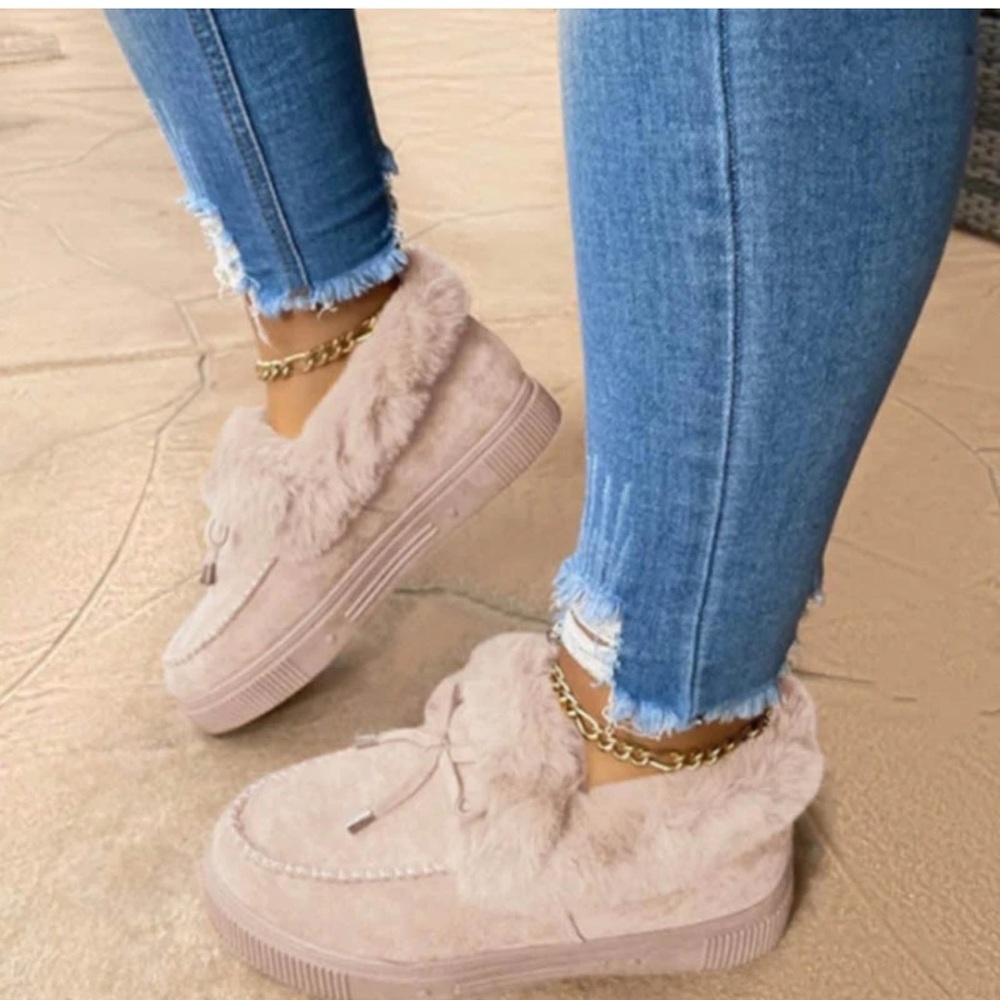 Loafer boots